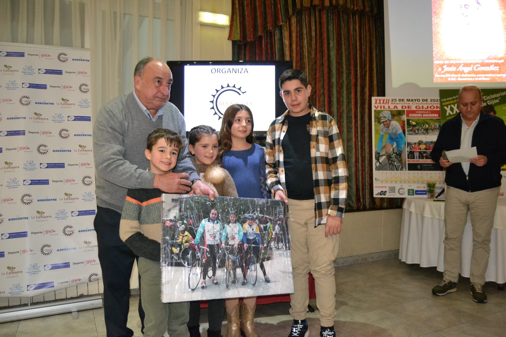 Jesús González, “el del Buenavista”, homenajeado por más de 160 personas