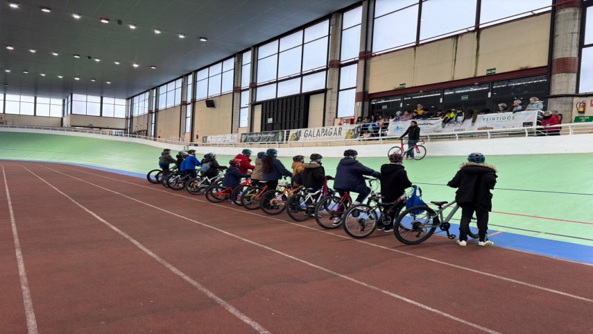 El-ciclismo-llega-a-los-escolares-en-una-nueva-sesion-de-Madrid-Comunidad-Deportiva