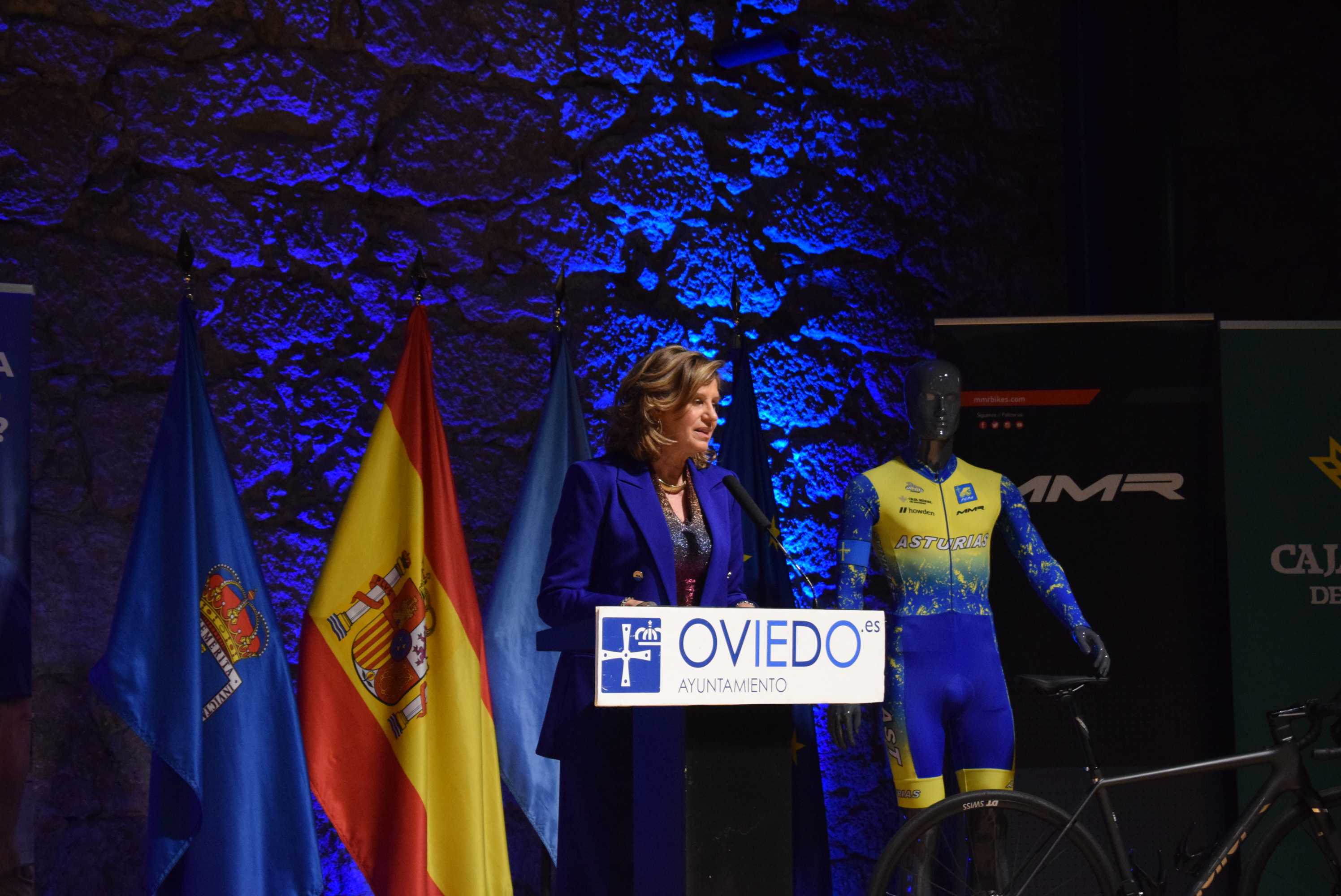 La Gala del Ciclismo Asturiano Premia la Diversidad y el Relevo Generacional en una Noche de Emociones