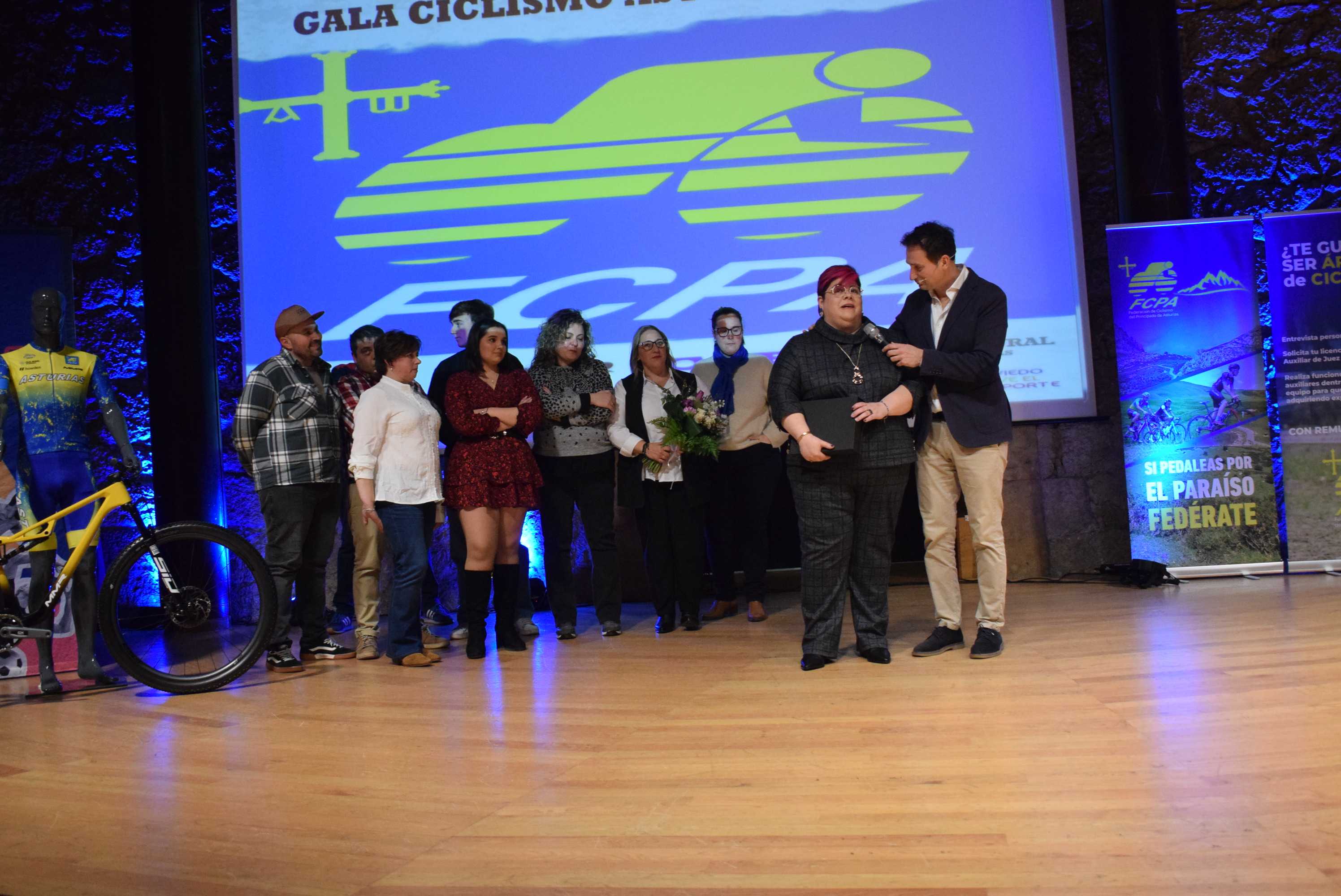 La Gala del Ciclismo Asturiano Premia la Diversidad y el Relevo Generacional en una Noche de Emociones