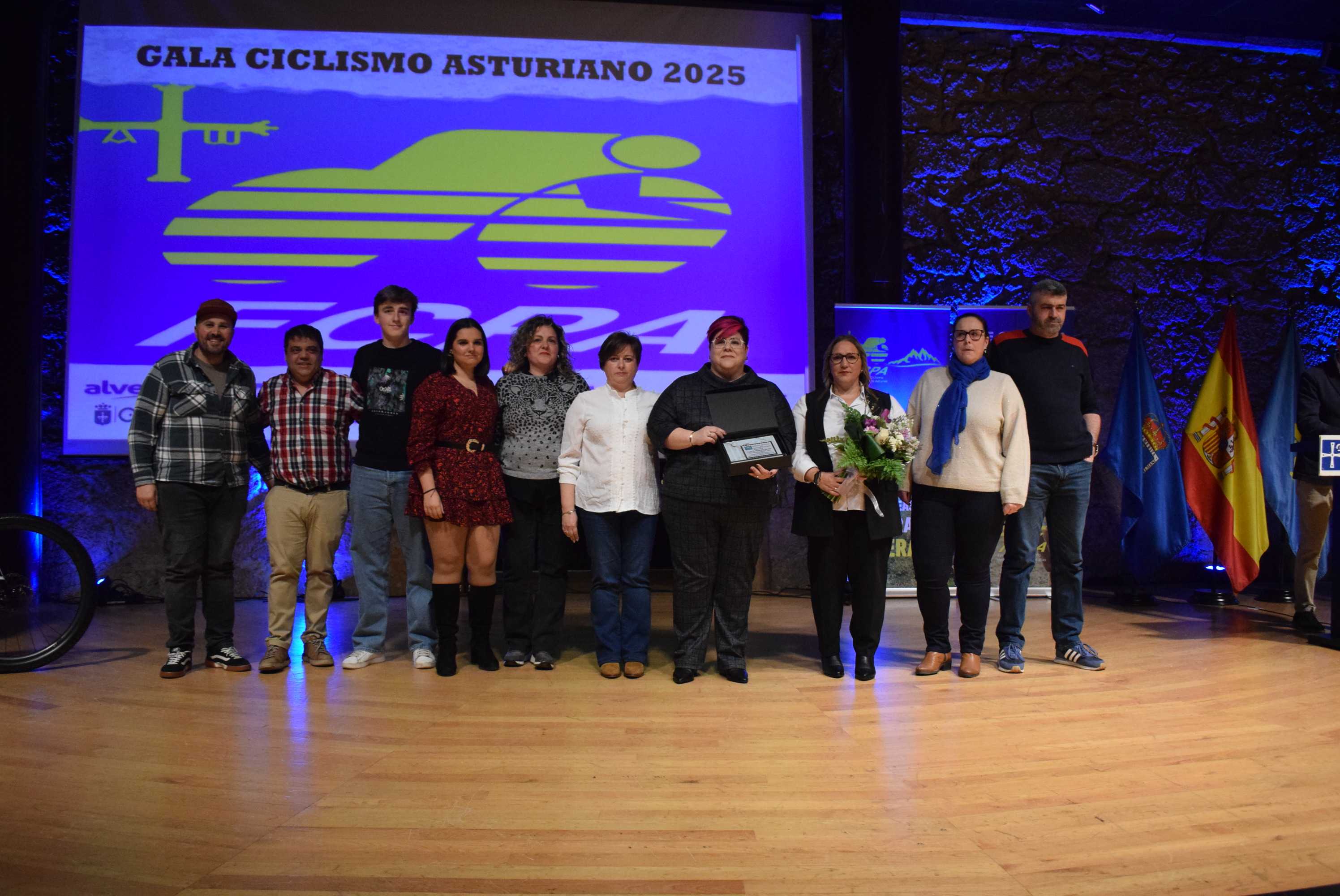 La Gala del Ciclismo Asturiano Premia la Diversidad y el Relevo Generacional en una Noche de Emociones