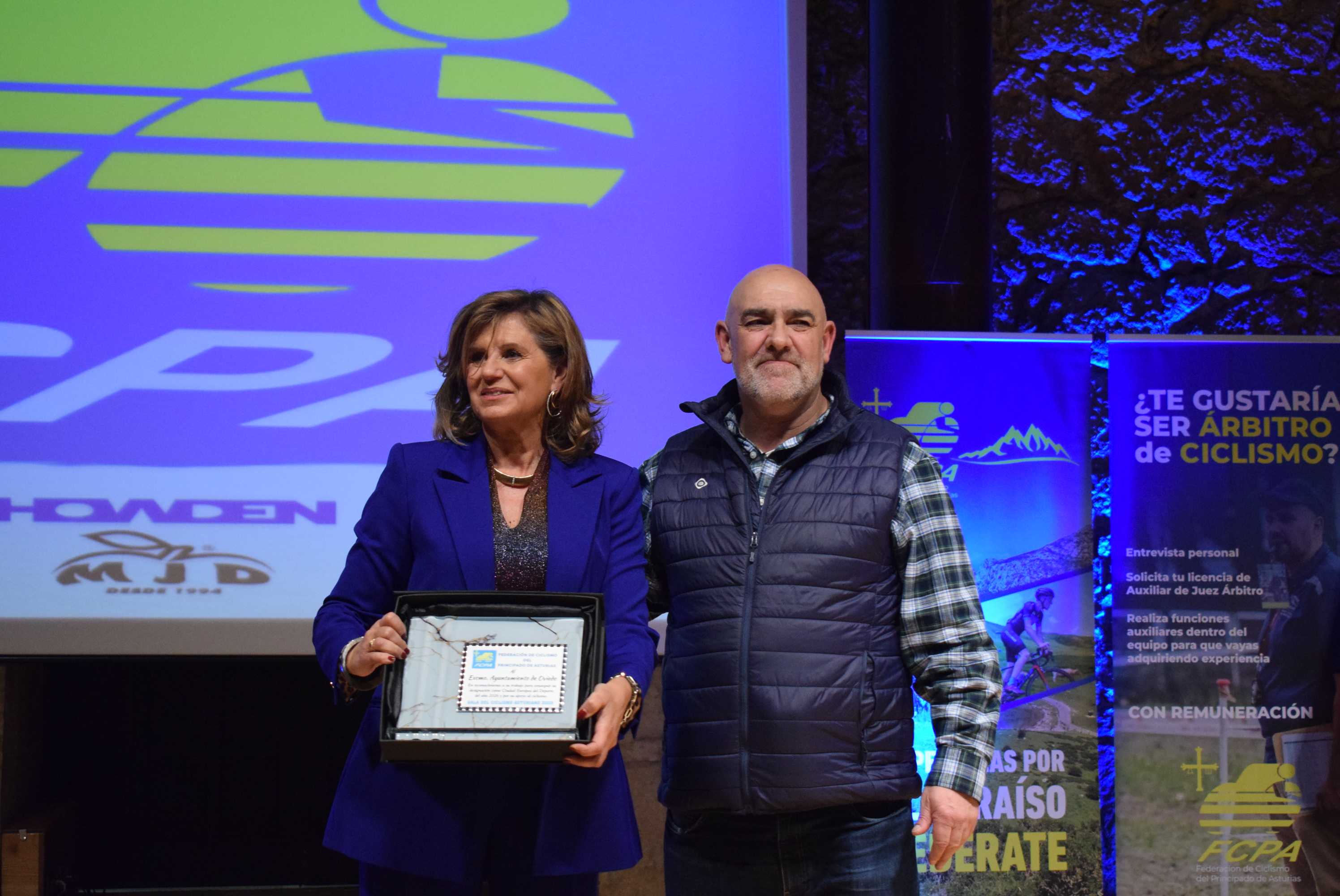 La Gala del Ciclismo Asturiano Premia la Diversidad y el Relevo Generacional en una Noche de Emociones