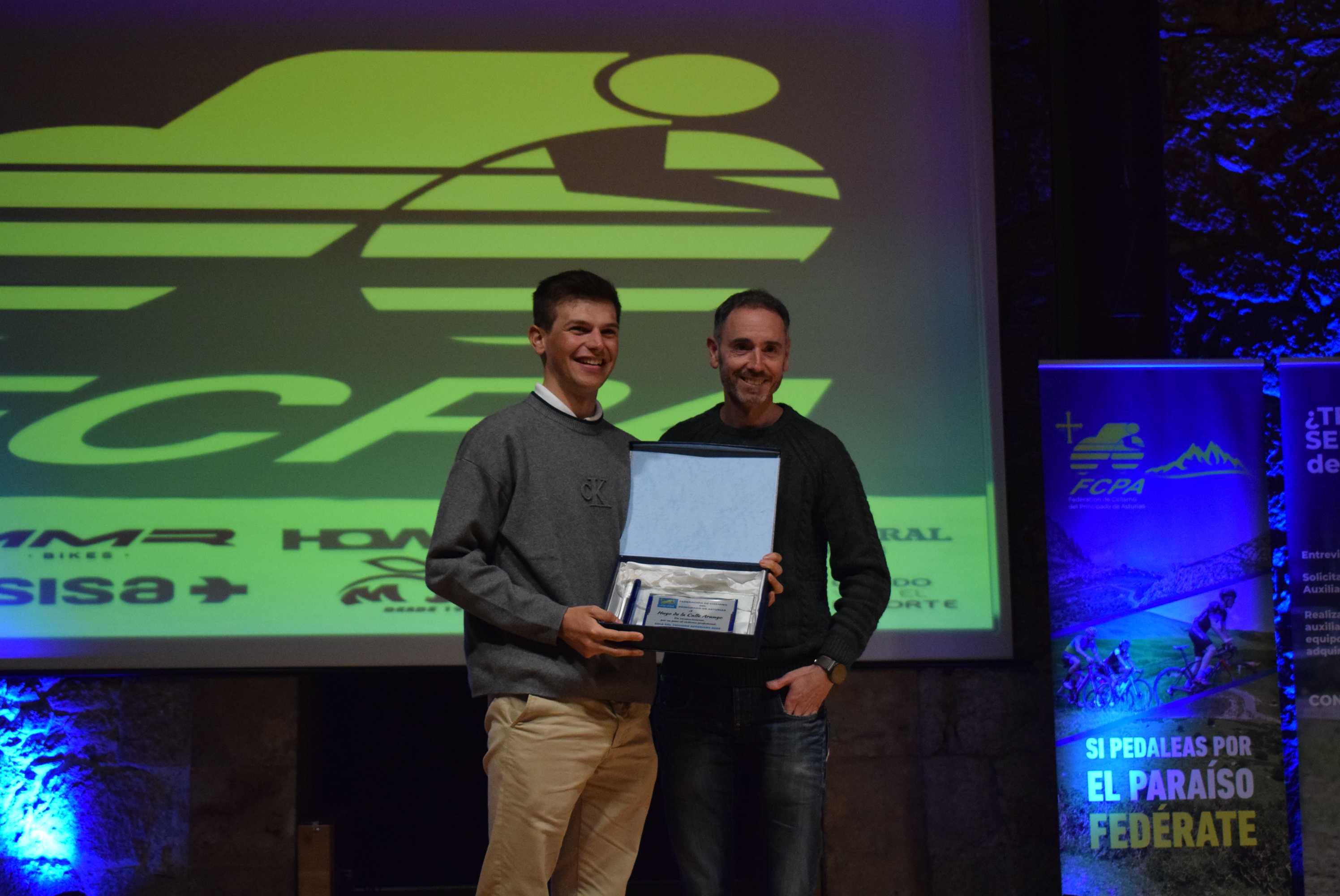 La Gala del Ciclismo Asturiano Premia la Diversidad y el Relevo Generacional en una Noche de Emociones