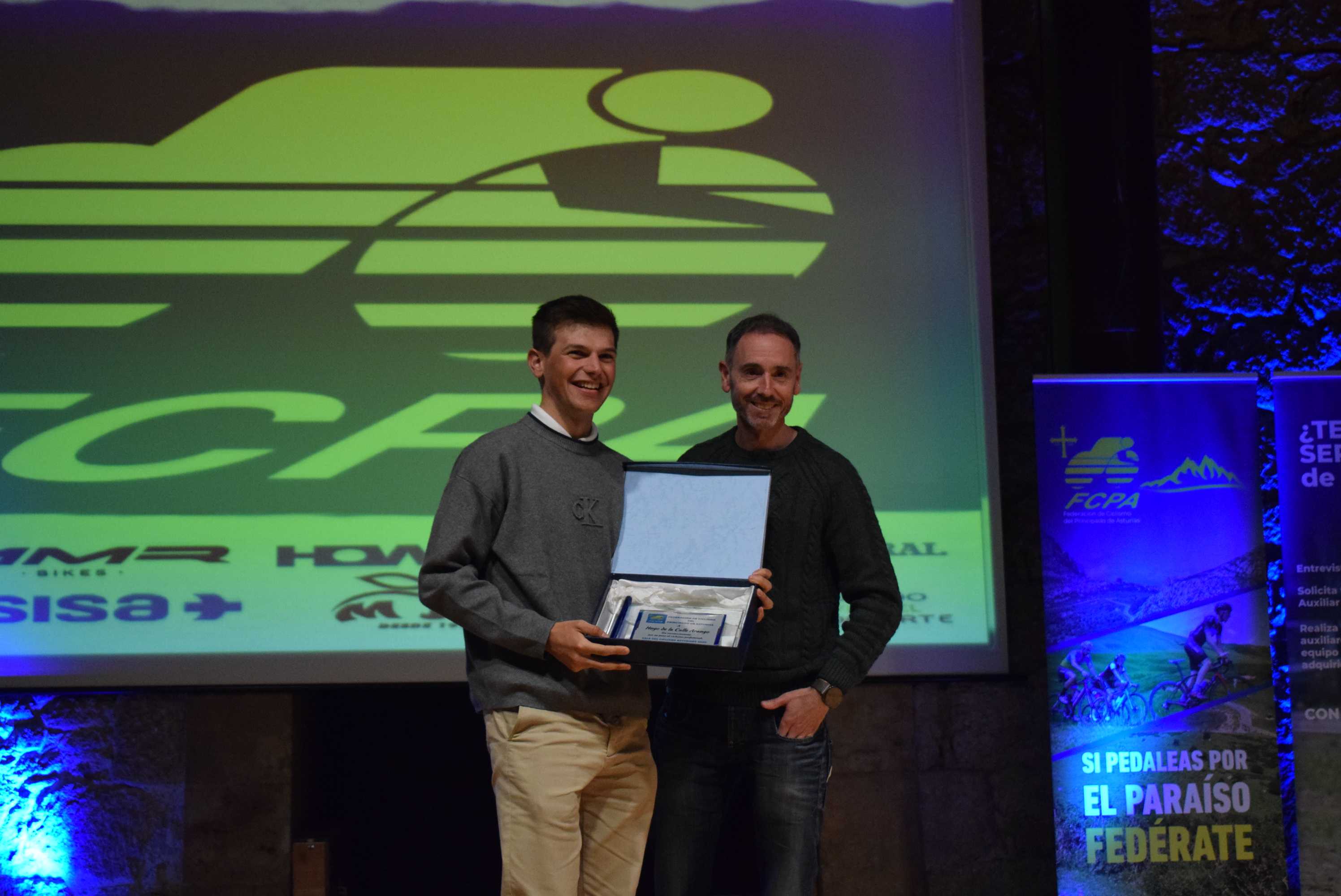 La Gala del Ciclismo Asturiano Premia la Diversidad y el Relevo Generacional en una Noche de Emociones