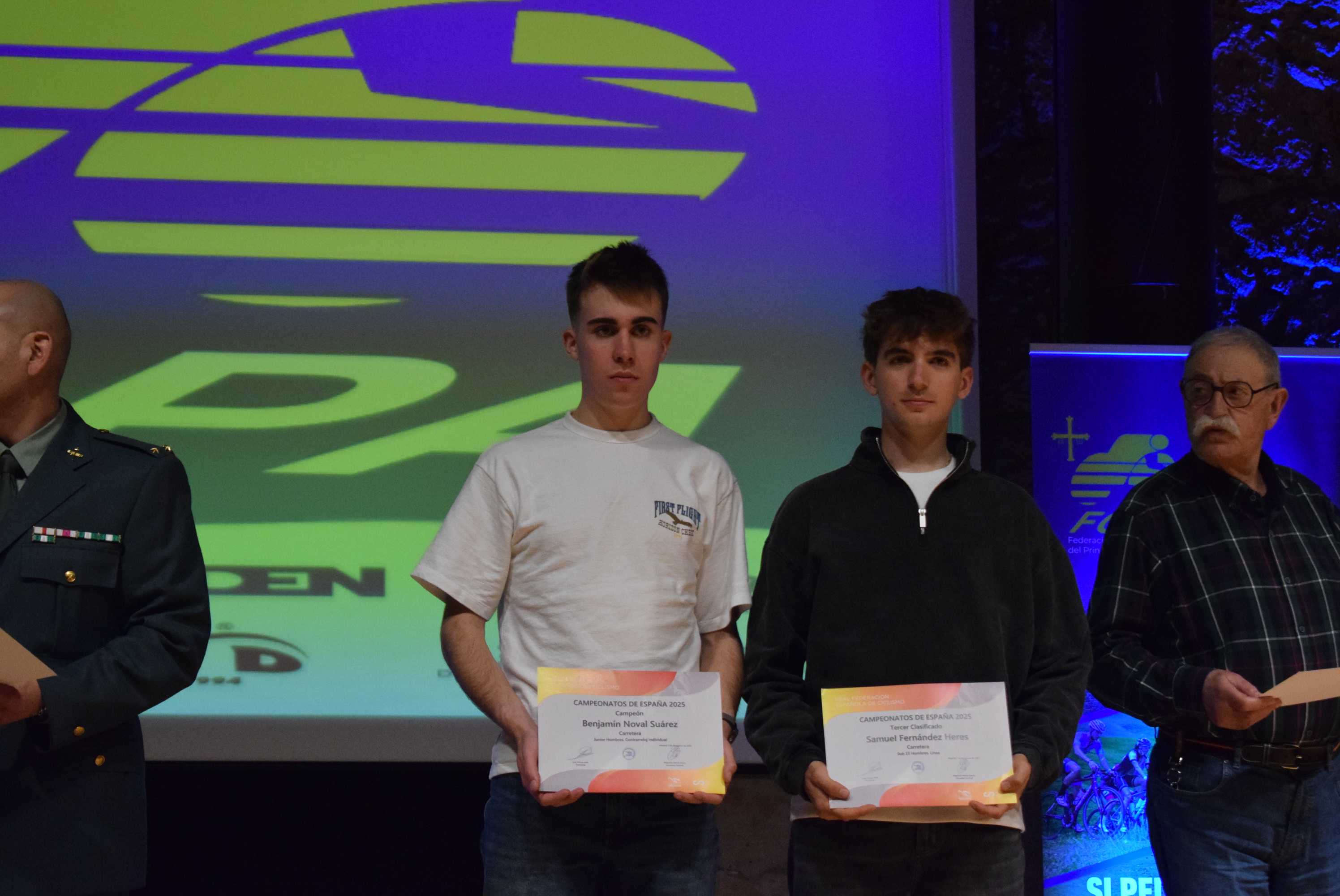 La Gala del Ciclismo Asturiano Premia la Diversidad y el Relevo Generacional en una Noche de Emociones