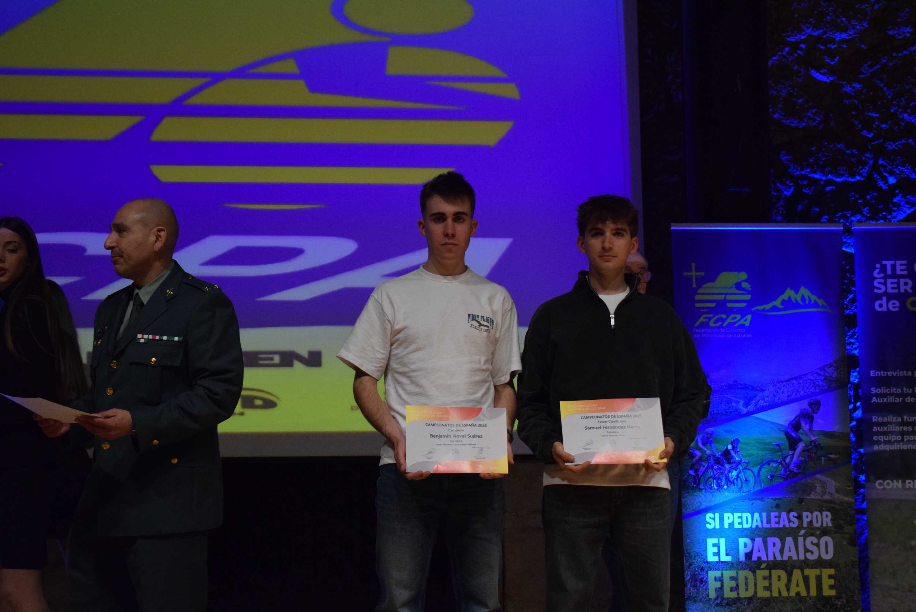 La Gala del Ciclismo Asturiano Premia la Diversidad y el Relevo Generacional en una Noche de Emociones