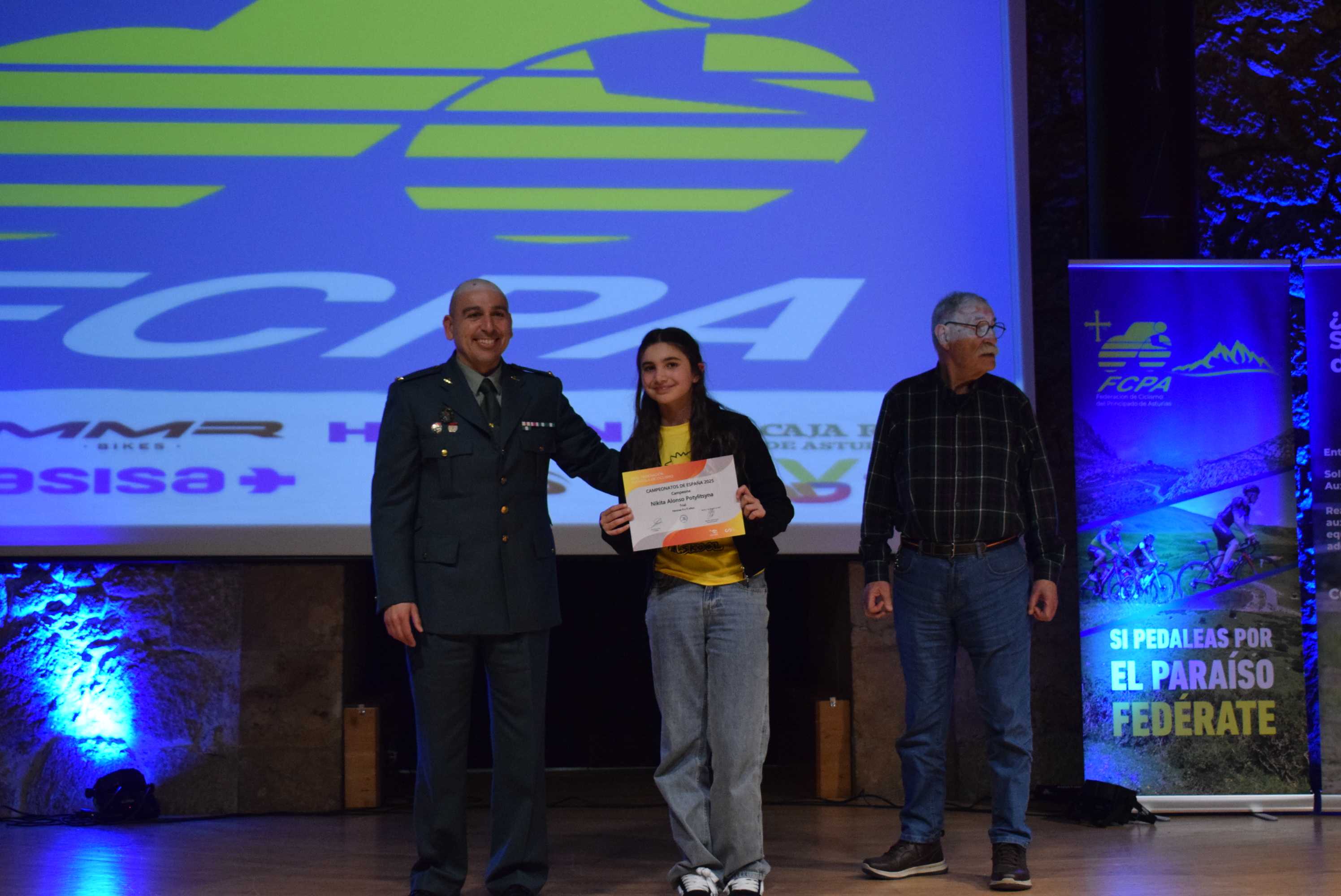 La Gala del Ciclismo Asturiano Premia la Diversidad y el Relevo Generacional en una Noche de Emociones