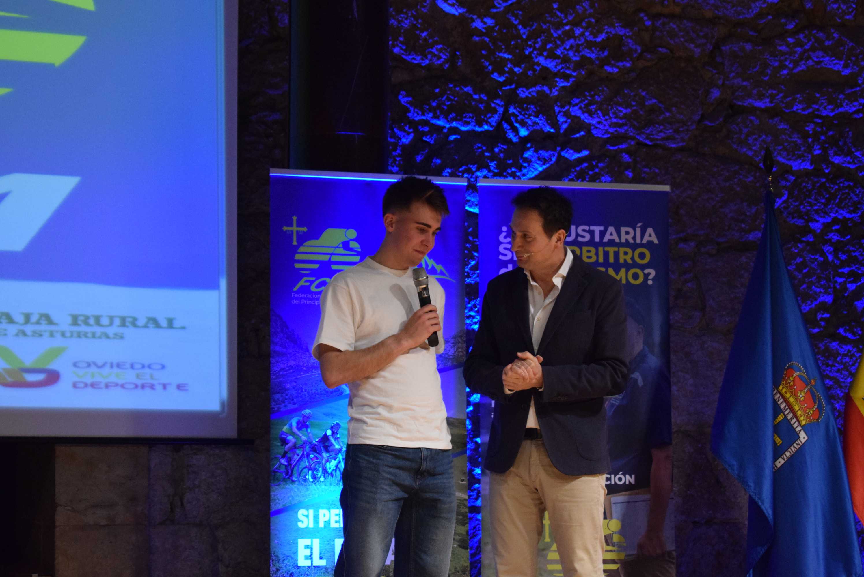 La Gala del Ciclismo Asturiano Premia la Diversidad y el Relevo Generacional en una Noche de Emociones