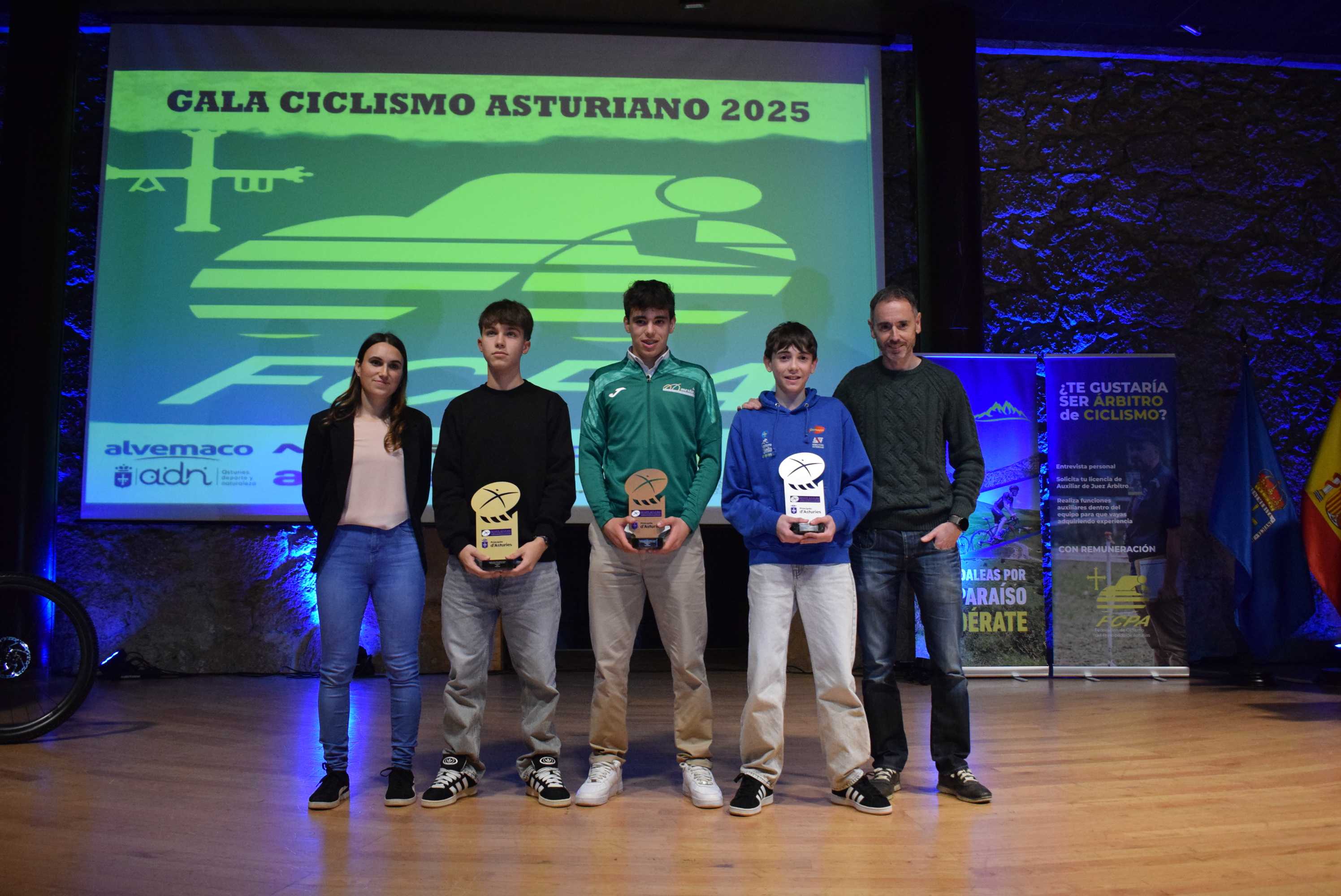 La Gala del Ciclismo Asturiano Premia la Diversidad y el Relevo Generacional en una Noche de Emociones