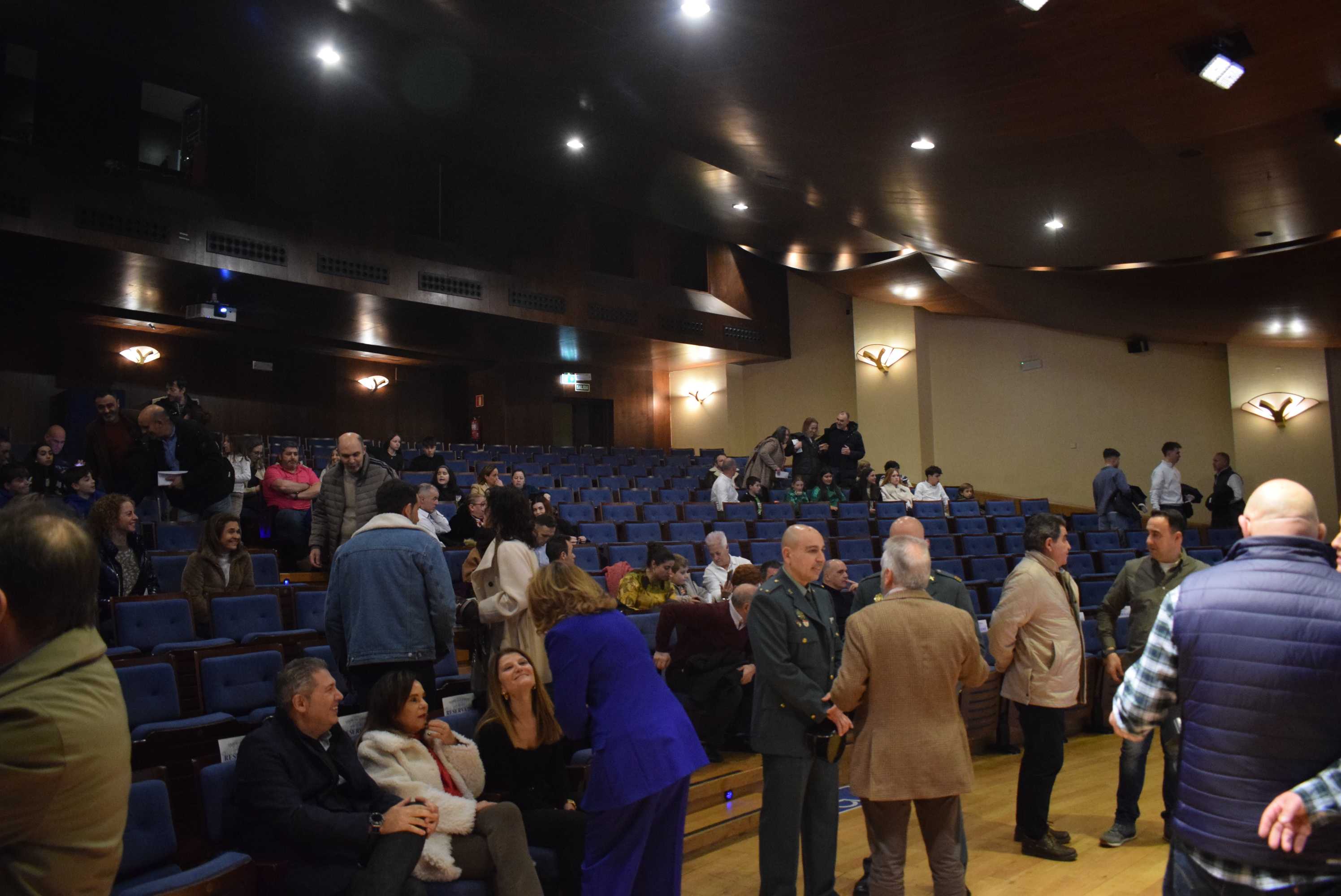 La Gala del Ciclismo Asturiano Premia la Diversidad y el Relevo Generacional en una Noche de Emociones