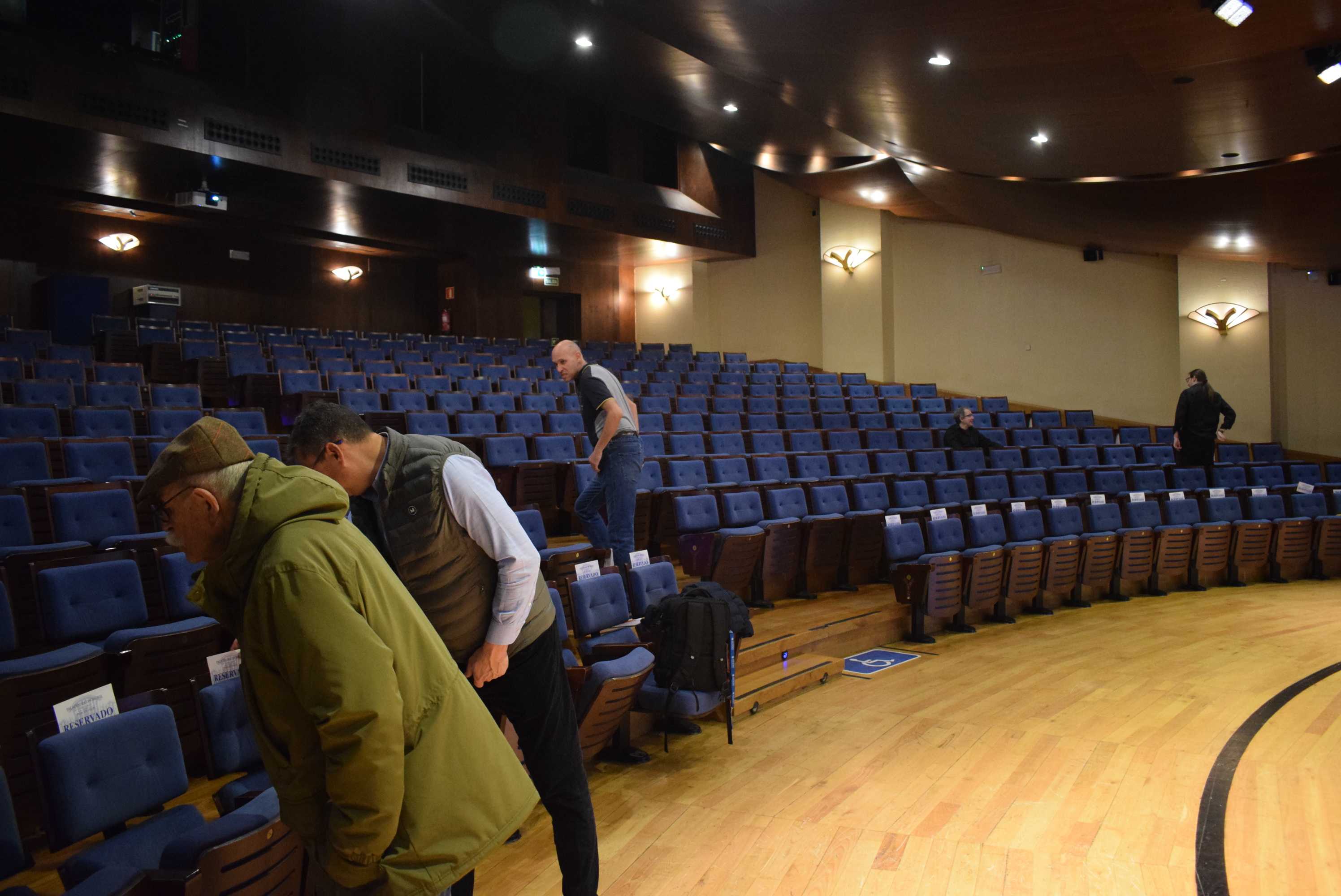 La Gala del Ciclismo Asturiano Premia la Diversidad y el Relevo Generacional en una Noche de Emociones