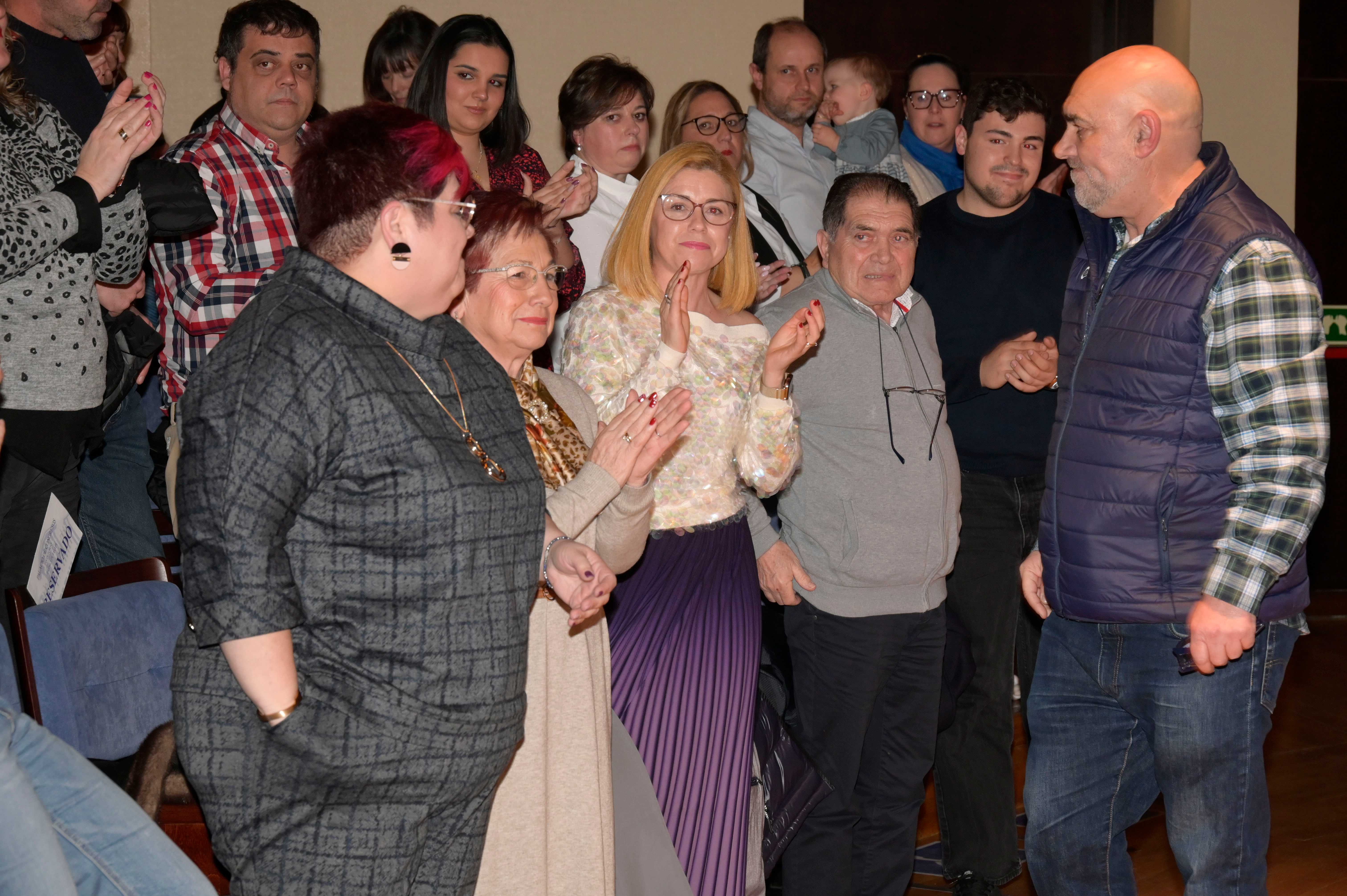 La Gala del Ciclismo Asturiano Premia la Diversidad y el Relevo Generacional en una Noche de Emociones