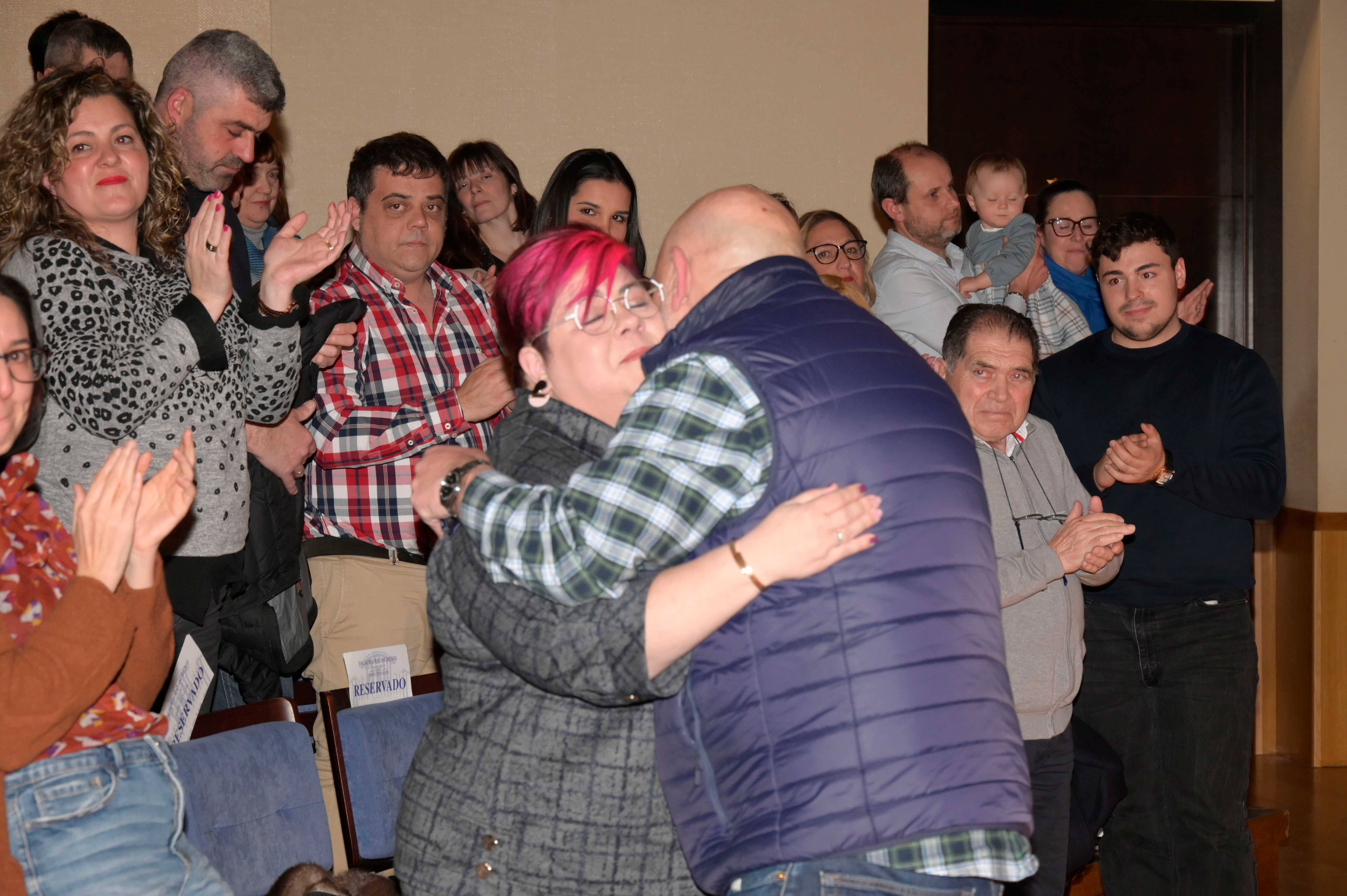 La Gala del Ciclismo Asturiano Premia la Diversidad y el Relevo Generacional en una Noche de Emociones