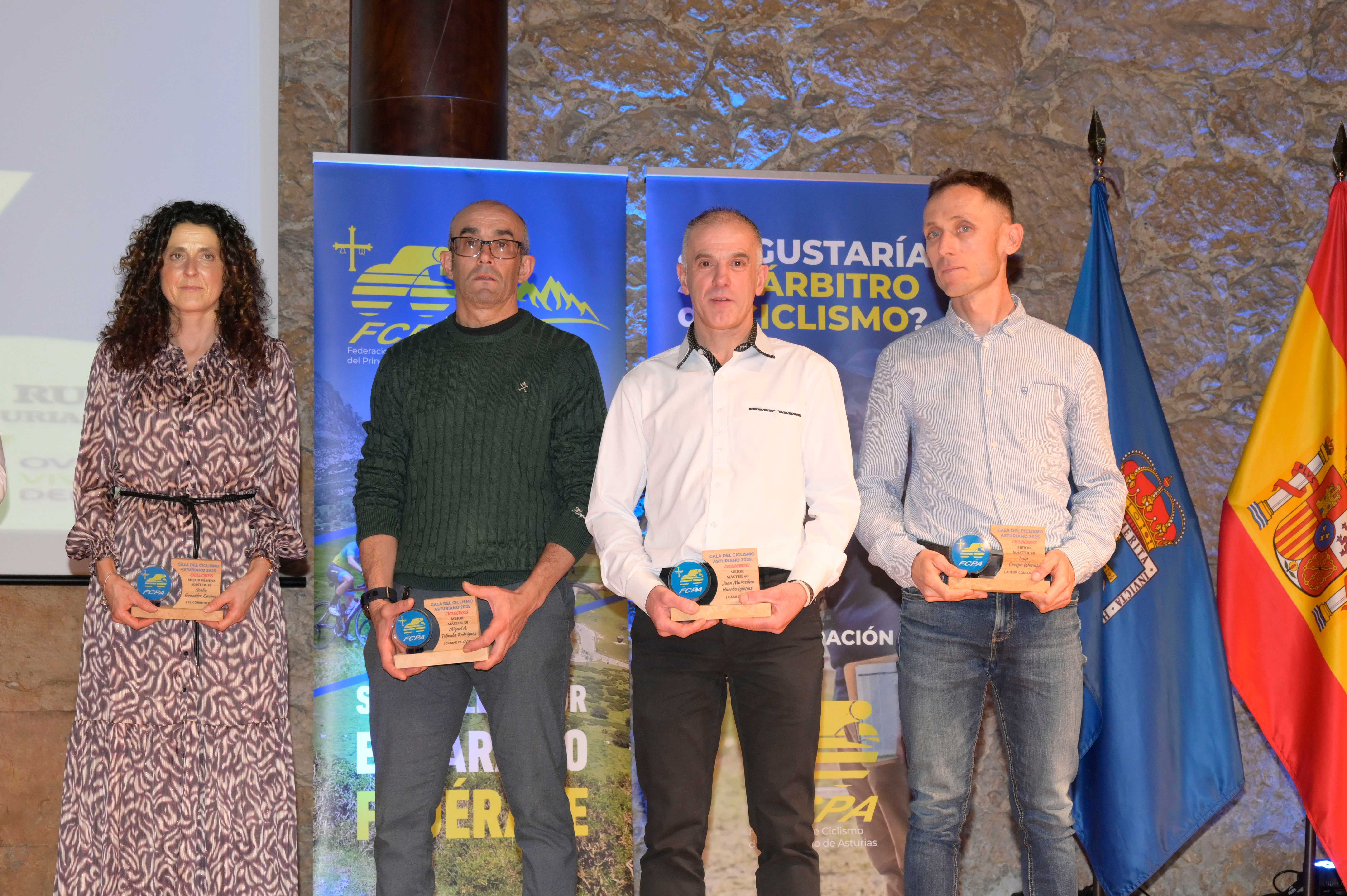 La Gala del Ciclismo Asturiano Premia la Diversidad y el Relevo Generacional en una Noche de Emociones