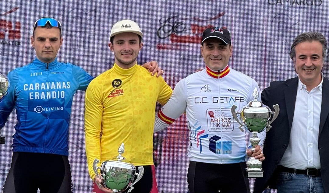 José Antonio Granda gana en solitario el Gran Premio Ayuntamiento de Camargo
