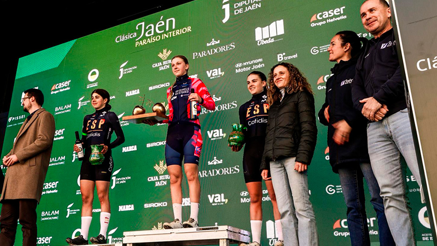 Alejandra-Neira-y-Mirari-Gotxi-2-y-3-en-la-Clasica-Jaen-Paraiso-Interior-de-Copa-de-las-Naciones