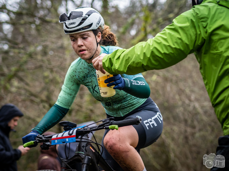 Lara Lois e Ángel Maneiro aumentan a súa colección de títulos autonómicos co de BTT Resistencia