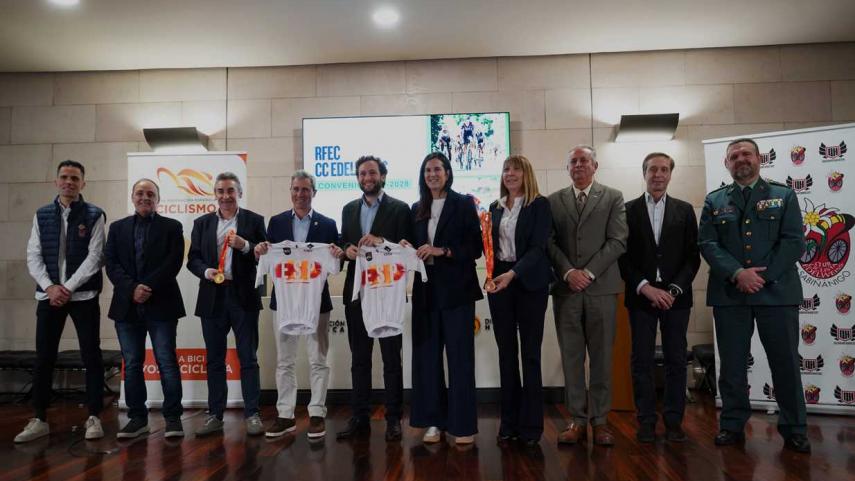 La-RFEC-y-el-CC-Edelweiss-firman-un-convenio-de-colaboracion-para-la-organizacion-de-Campeonatos-de-Espana-de-2026-a-2028