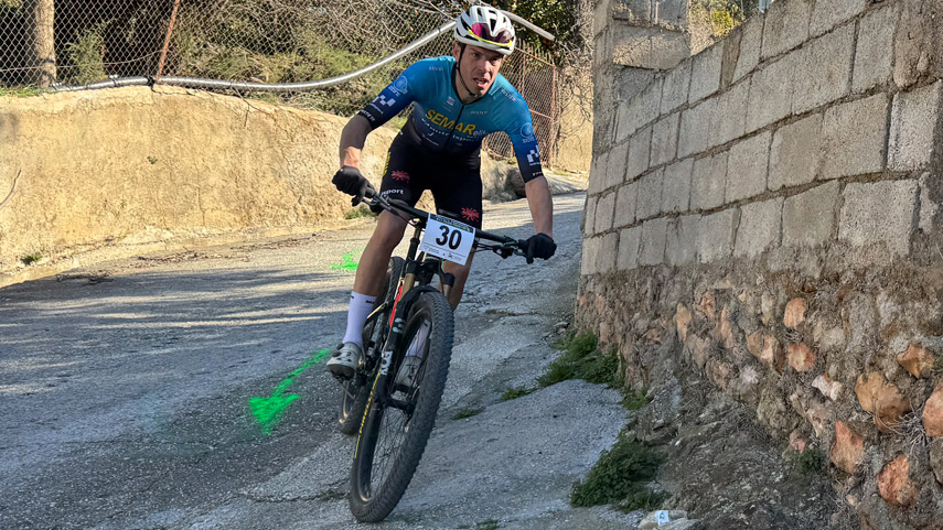 Federico-Fajardo-y-Maria-Diaz-mandan-en-Lecrin