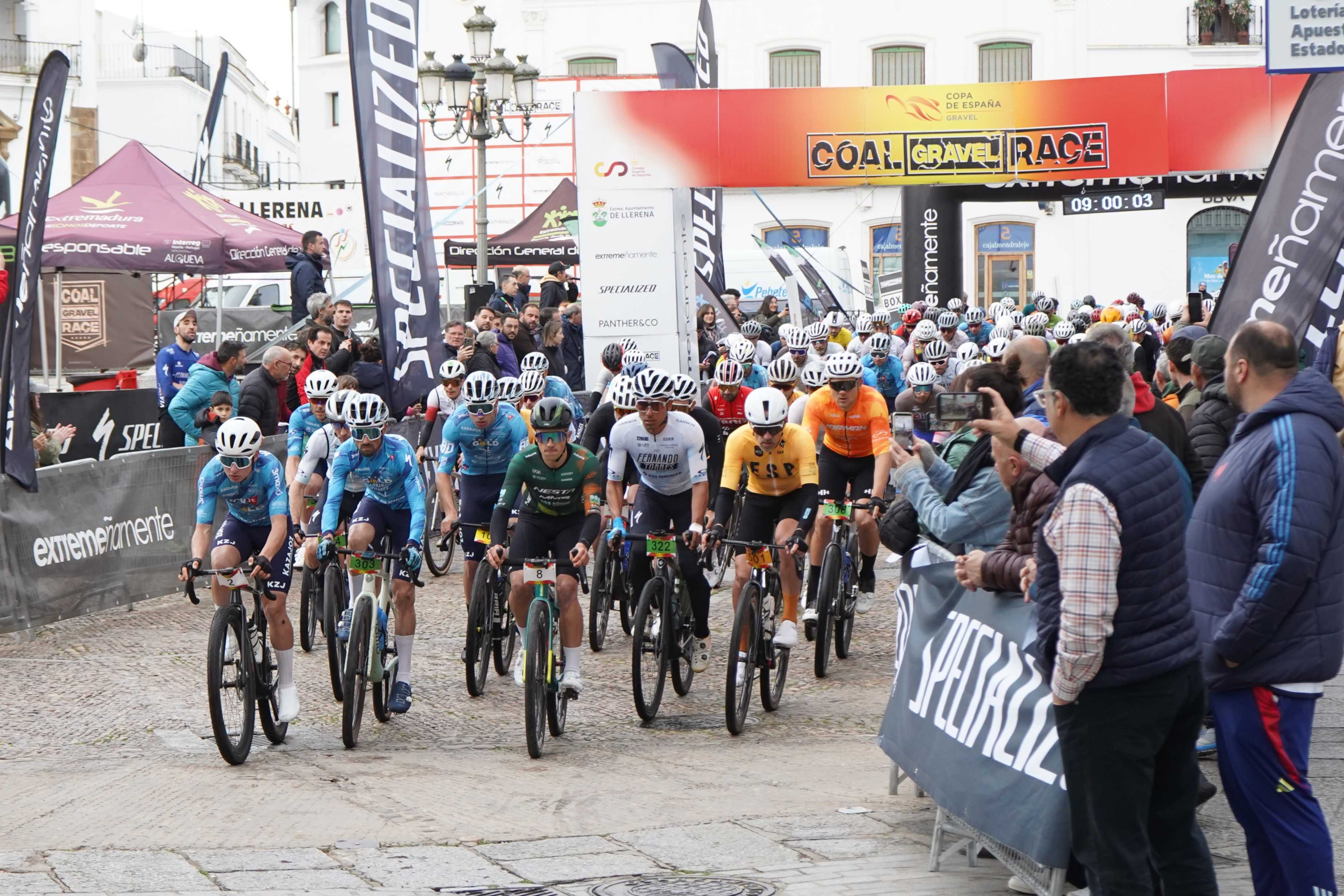 Alejandro Ropero y Sandra Alonso vencen en una emocionante Coal Gravel Race de Llerena