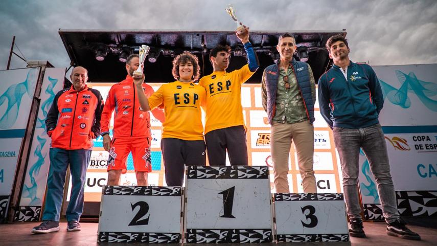 Marti-Vayreda-y-Alba-Riera-vencen-en-el-inicio-de-la-Copa-de-Espana-de-Trial-de-Cartagena