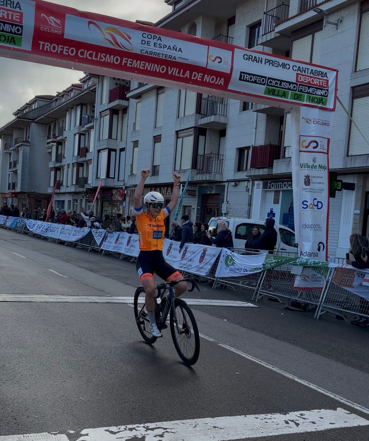 Eva Anguela vence en Noja y se viste como líder de la Copa de España Féminas