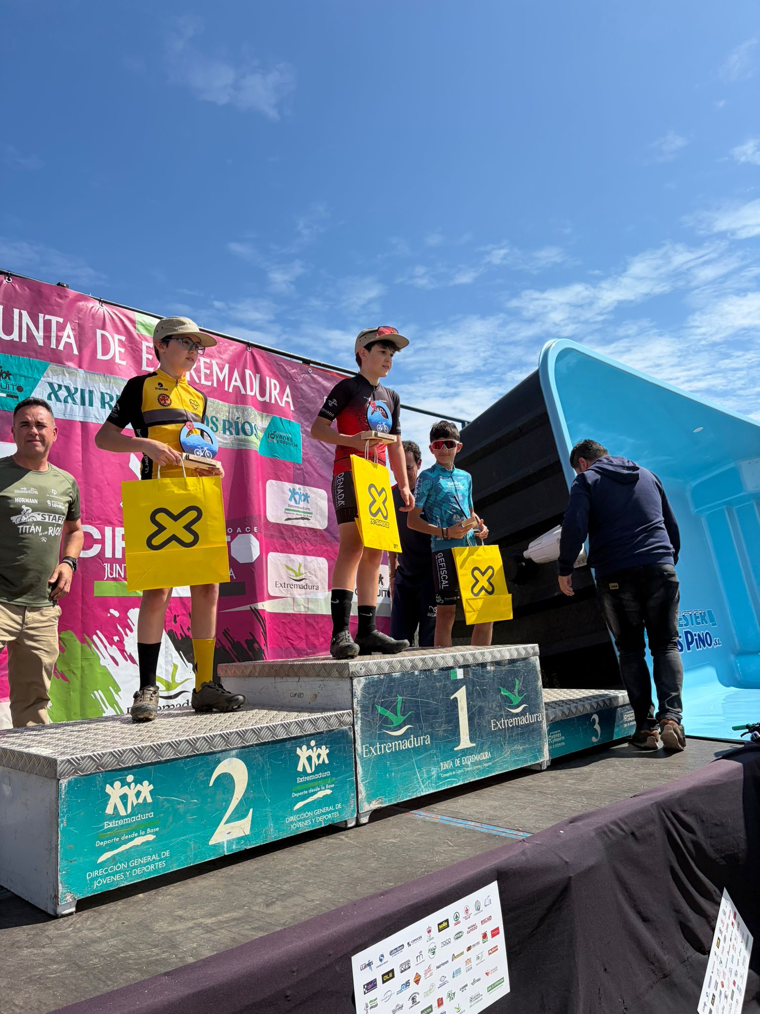 RAÚL RODRÍGUEZ Y MARÍA REYES MURILLO IMPONEN SU LEY EN LA XI TITÁN DE LOS RÍOS