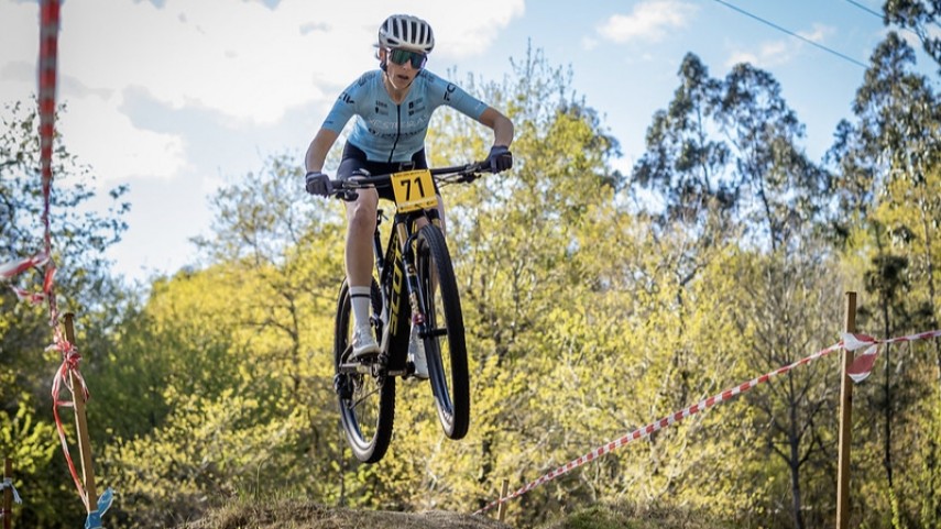 Mais-de-700-bikers-desfrutaron-da-cuarta-edicion-do-Vila-de-Cuntis