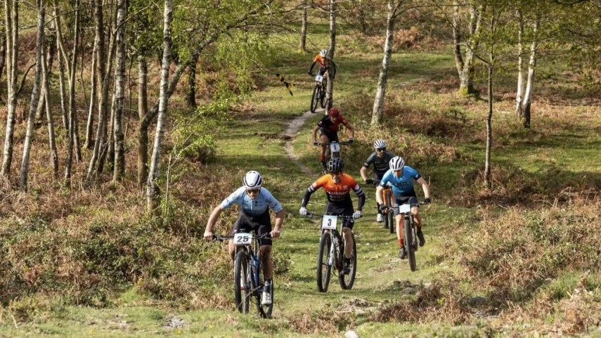 Tamara-Seijas-e-angel-Maneiro-mantenen-a-sua-condicion-de-invictos-en-Cerdedo-Cotobade